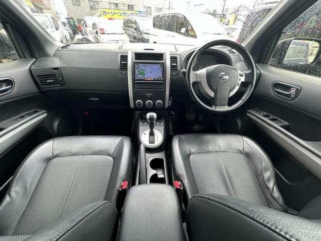 エクストレイル2.0 20Xtt 4WD　SDナビ　4WD切り替スイッチ　ETC 2000