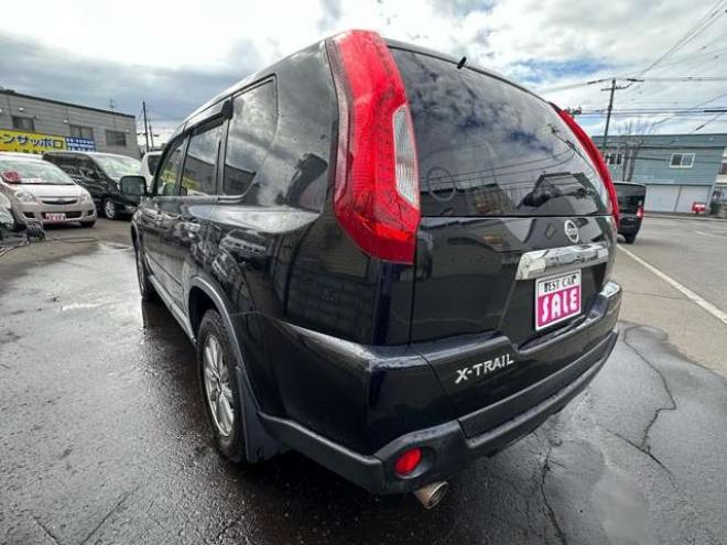 エクストレイル2.0 20Xtt 4WD　SDナビ　4WD切り替スイッチ　ETC 2000