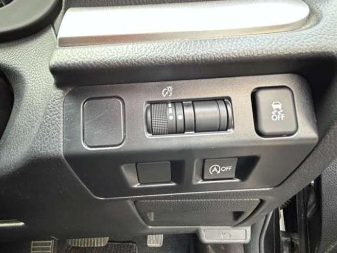 インプレッサG4 1.6 i-L 4WD　ナビフルセグTVバックモニター夏冬タイヤ 1600