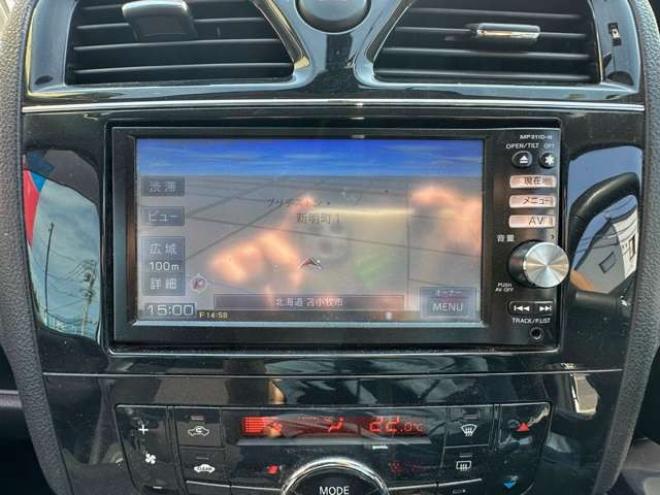 セレナ2.0 ハイウェイスター Vセレクション 4WD　ALPINEフリップダウンモニター 2000