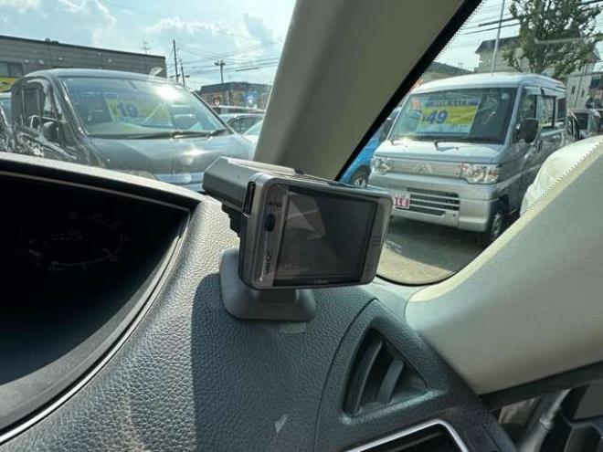セレナ2.0 ハイウェイスター Vセレクション 4WD　ALPINEフリップダウンモニター 2000