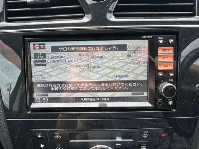 セレナ2.0 ハイウェイスター 4WD　Bluetooth　SDナビ　横滑り防止装置 2000