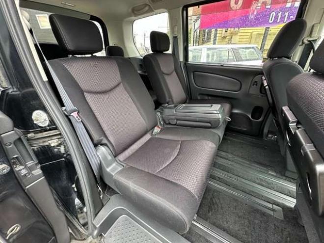 セレナ2.0 ハイウェイスター 4WD　Bluetooth　SDナビ　横滑り防止装置 2000