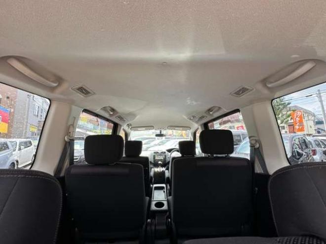 セレナ2.0 ハイウェイスター 4WD　Bluetooth　SDナビ　横滑り防止装置 2000