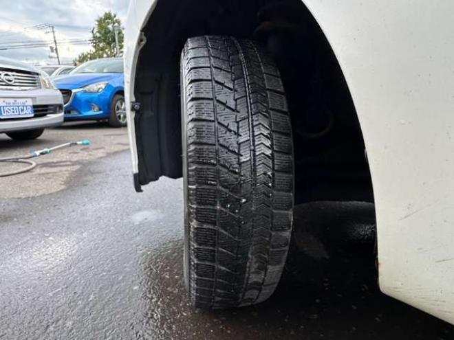 ステラカスタムR リミテッド 4WD　プッシュスタート　アルミホイール冬 660
