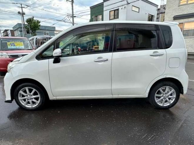 ステラカスタムR リミテッド 4WD　プッシュスタート　アルミホイール冬 660