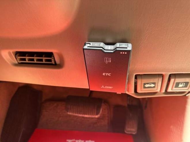 ランドクルーザー100 4.7 VXリミテッド Gセレクション 4WD　純正ナビ/エアロ/社外AW/ワイドスペーサー 4700