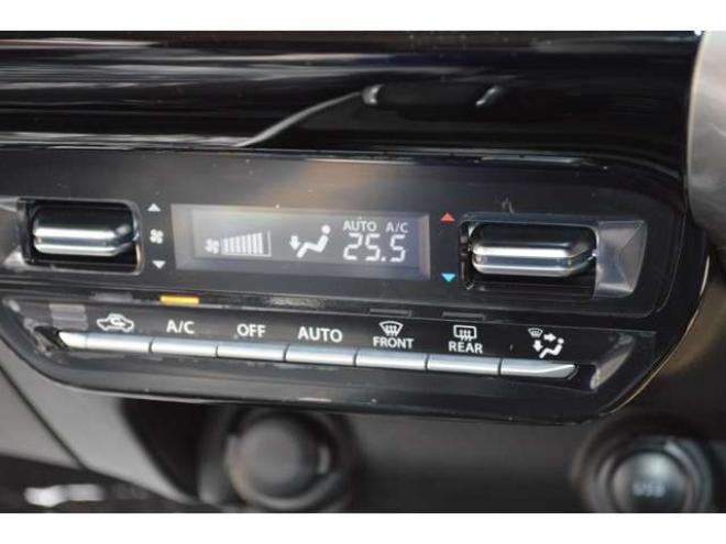 フロンクス1.5 4WD　セーフティサポートスズキコネクト対応 登録済未使用車 1500
