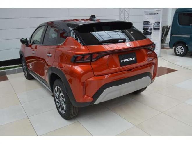 フロンクス1.5 4WD　セーフティサポートスズキコネクト対応 登録済未使用車 1500