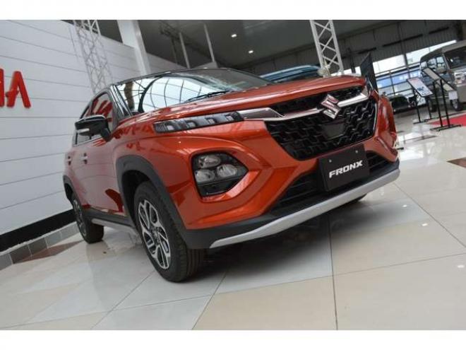 フロンクス1.5 4WD　セーフティサポートスズキコネクト対応 登録済未使用車 1500