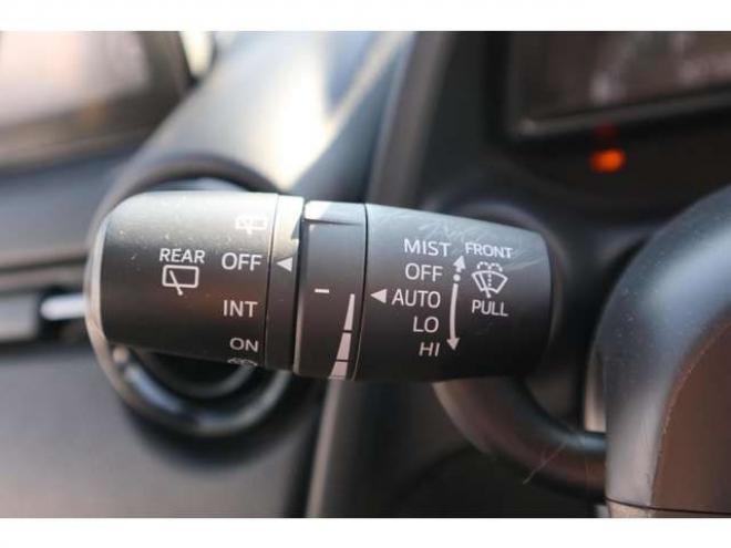 MAZDA21.5 15S 4WD　純正ナビ　ETC　LEDライト　車線逸脱警報 1500