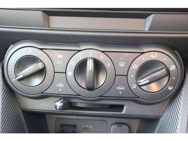 MAZDA21.5 15C 4WD　法人仕様　純正ナビ　バックカメラ　ETC 1500