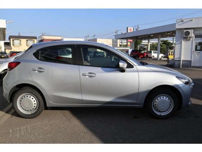 MAZDA21.5 15C 4WD　法人仕様　純正ナビ　バックカメラ　ETC 1500