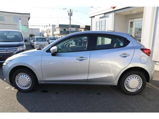 MAZDA21.5 15C 4WD　法人仕様　純正ナビ　バックカメラ　ETC 1500