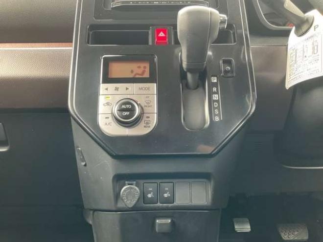 タンク1.0 G 4WD　両側パワスラ　シートヒーター 1000