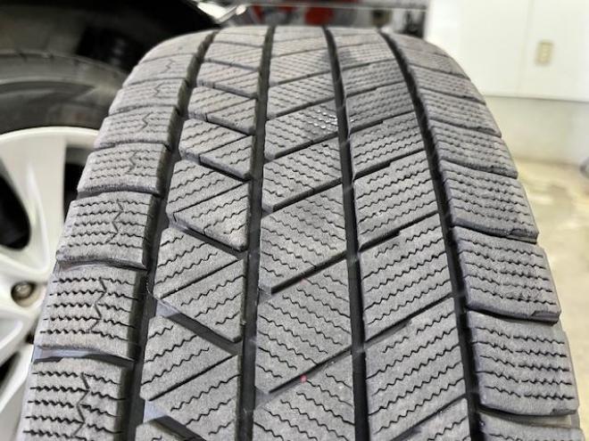 アルファード２４０Ｓリミテッド　本州仕入　禁煙車　ＷＡＫＯＳバリアスコーティング済　純正１８インチＡＷ　社外１６ＡＷ＋スタッドレスタイヤ付　両側パワースライドドア　純正ＨＤＤナビ（フルセグ地デジ　ＤＶＤ再生　Ｂｌｕｅｔｏｏｔｈ）＋バックカメラ　エンジンスターター　コーナーセンサー　横滑り防止装置　ＨＩＤ　ＥＴＣ 　タイミングチェーン 4WD 2400 5Dr