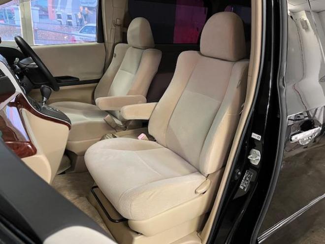 アルファード２４０Ｓリミテッド　本州仕入　禁煙車　ＷＡＫＯＳバリアスコーティング済　純正１８インチＡＷ　社外１６ＡＷ＋スタッドレスタイヤ付　両側パワースライドドア　純正ＨＤＤナビ（フルセグ地デジ　ＤＶＤ再生　Ｂｌｕｅｔｏｏｔｈ）＋バックカメラ　エンジンスターター　コーナーセンサー　横滑り防止装置　ＨＩＤ　ＥＴＣ 　タイミングチェーン 4WD 2400 5Dr