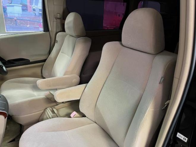 アルファード２４０Ｓリミテッド　本州仕入　禁煙車　ＷＡＫＯＳバリアスコーティング済　純正１８インチＡＷ　社外１６ＡＷ＋スタッドレスタイヤ付　両側パワースライドドア　純正ＨＤＤナビ（フルセグ地デジ　ＤＶＤ再生　Ｂｌｕｅｔｏｏｔｈ）＋バックカメラ　エンジンスターター　コーナーセンサー　横滑り防止装置　ＨＩＤ　ＥＴＣ 　タイミングチェーン 4WD 2400 5Dr