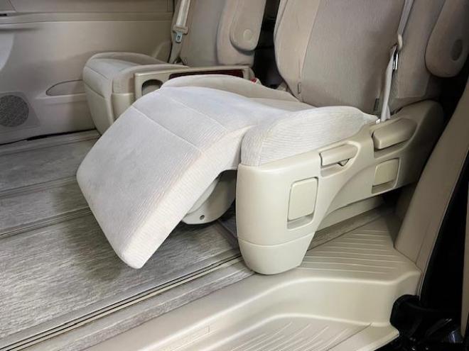 アルファード２４０Ｓリミテッド　本州仕入　禁煙車　ＷＡＫＯＳバリアスコーティング済　純正１８インチＡＷ　社外１６ＡＷ＋スタッドレスタイヤ付　両側パワースライドドア　純正ＨＤＤナビ（フルセグ地デジ　ＤＶＤ再生　Ｂｌｕｅｔｏｏｔｈ）＋バックカメラ　エンジンスターター　コーナーセンサー　横滑り防止装置　ＨＩＤ　ＥＴＣ 　タイミングチェーン 4WD 2400 5Dr