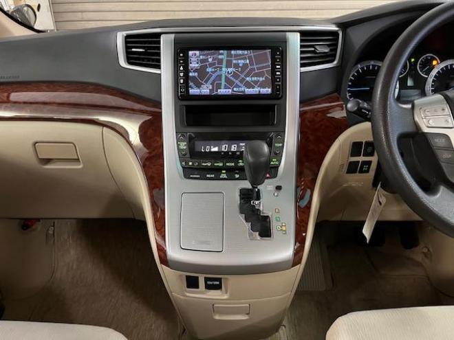 アルファード２４０Ｓリミテッド　本州仕入　禁煙車　ＷＡＫＯＳバリアスコーティング済　純正１８インチＡＷ　社外１６ＡＷ＋スタッドレスタイヤ付　両側パワースライドドア　純正ＨＤＤナビ（フルセグ地デジ　ＤＶＤ再生　Ｂｌｕｅｔｏｏｔｈ）＋バックカメラ　エンジンスターター　コーナーセンサー　横滑り防止装置　ＨＩＤ　ＥＴＣ 　タイミングチェーン 4WD 2400 5Dr