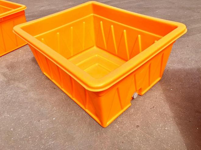その他スイコー　未使用　ポリエチレン容器/水タンク500L　農機具