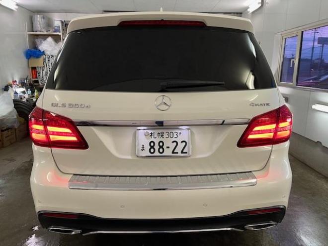 ベンツＧＬＳ３５０ｄ　４マチックスポーツ　禁煙車　ＡＭＧ２１インチＡＷ　社外２０ＡＷ＋スタッドレスタイヤ付　純正ナビ（フルセグ地デジ　Ｂｌｕｅｔｏｏｔｈ）＋バックカメラ　３６０℃カメラ　ハーマンカードンオーディオ　パークトロニック　電動サンルーフ　ブラックレザーシート　パワートランク　シートヒーター　キーレスゴー　パドルシフト　ＥＴＣ 4WD 3000 5Dr