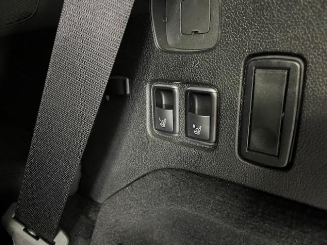 ベンツＧＬＳ３５０ｄ　４マチックスポーツ　禁煙車　ＡＭＧ２１インチＡＷ　社外２０ＡＷ＋スタッドレスタイヤ付　純正ナビ（フルセグ地デジ　Ｂｌｕｅｔｏｏｔｈ）＋バックカメラ　３６０℃カメラ　ハーマンカードンオーディオ　パークトロニック　電動サンルーフ　ブラックレザーシート　パワートランク　シートヒーター　キーレスゴー　パドルシフト　ＥＴＣ 4WD 3000 5Dr