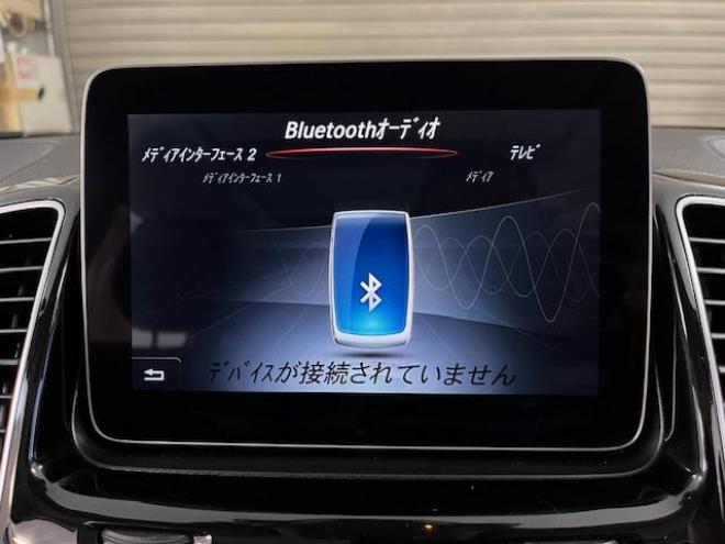ベンツＧＬＳ３５０ｄ　４マチックスポーツ　禁煙車　ＡＭＧ２１インチＡＷ　社外２０ＡＷ＋スタッドレスタイヤ付　純正ナビ（フルセグ地デジ　Ｂｌｕｅｔｏｏｔｈ）＋バックカメラ　３６０℃カメラ　ハーマンカードンオーディオ　パークトロニック　電動サンルーフ　ブラックレザーシート　パワートランク　シートヒーター　キーレスゴー　パドルシフト　ＥＴＣ 4WD 3000 5Dr