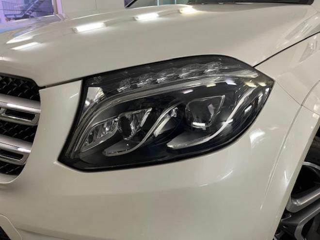 ベンツＧＬＳ３５０ｄ　４マチックスポーツ　禁煙車　ＡＭＧ２１インチＡＷ　社外２０ＡＷ＋スタッドレスタイヤ付　純正ナビ（フルセグ地デジ　Ｂｌｕｅｔｏｏｔｈ）＋バックカメラ　３６０℃カメラ　ハーマンカードンオーディオ　パークトロニック　電動サンルーフ　ブラックレザーシート　パワートランク　シートヒーター　キーレスゴー　パドルシフト　ＥＴＣ 4WD 3000 5Dr