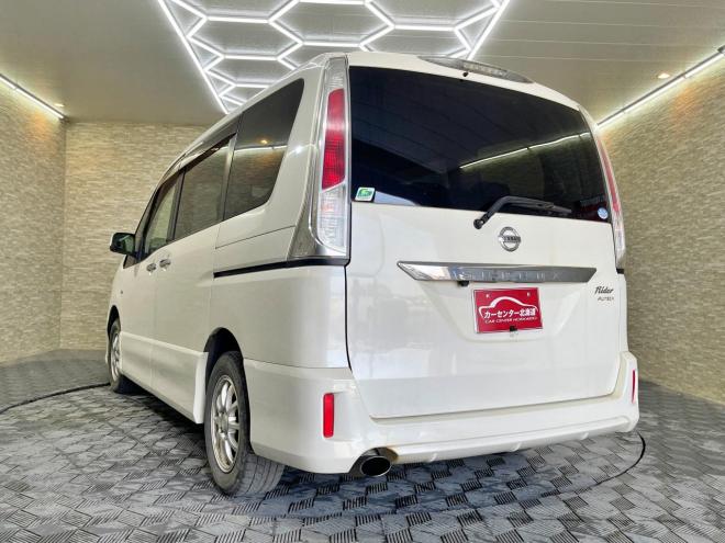 セレナ2.0ライダー 4WD 5年保証 スマキー パワスラ ナビTV  Bカメ 後席モニタ 寒冷地仕様 禁煙 修復歴無