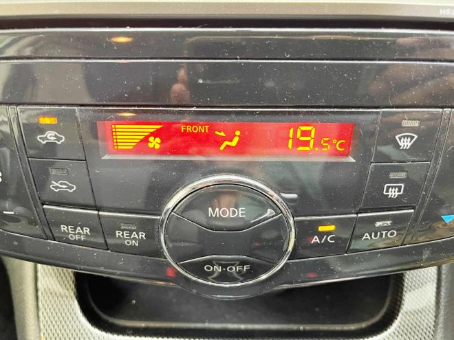 セレナ2.0ライダー 4WD 5年保証 スマキー パワスラ ナビTV  Bカメ 後席モニタ 寒冷地仕様 禁煙 修復歴無