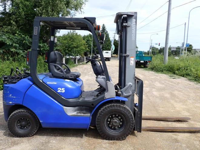 フォークリフトFG25T-17  恵庭ヤード