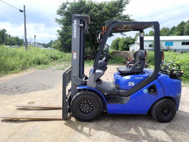 フォークリフトFG25T-17  恵庭ヤード