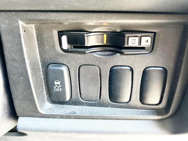 デリカD5　2.4Gパワーパッケージ 4WD　ローンが不安な方＜優遇ローン＞本州仕入　両側パワスラ　社外ナビ　ETC 4WD