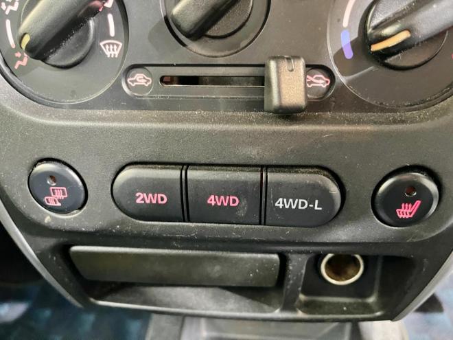 ジムニーランドベンチャー 4WD 5年保証 ナビTV ETC 下廻防錆 寒冷地仕様