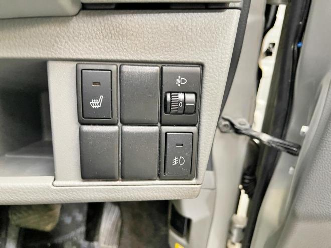 ワゴンRFXリミテッド 4WD 5年保証 スマキー 夏冬タイヤ ETC シートヒーター 寒冷地仕様 禁煙 修復歴無