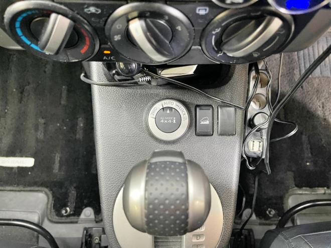 エクストレイル20S 4WD 5年保証 スマキー ナビTV Bカメ 夏冬タイヤ 寒冷地仕様 禁煙 修復歴無