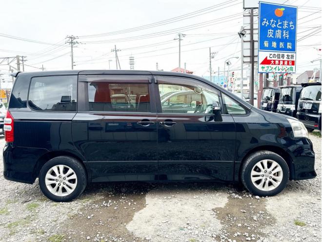 ノア2.0Si 4WD　ローンが不安な方＜優遇ローン＞1年保証　寒冷地仕様　両側Pスラ　純正ナビ