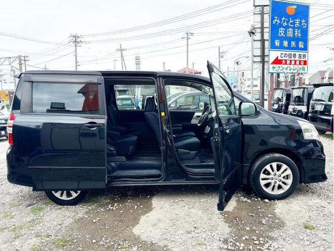 ノア2.0Si 4WD　ローンが不安な方＜優遇ローン＞1年保証　寒冷地仕様　両側Pスラ　純正ナビ