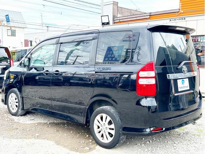 ノア2.0Si 4WD　ローンが不安な方＜優遇ローン＞1年保証　寒冷地仕様　両側Pスラ　純正ナビ