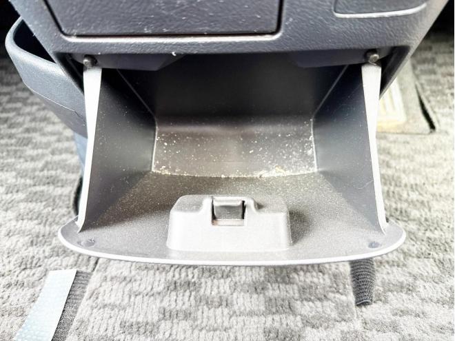 ノア2.0Si 4WD　ローンが不安な方＜優遇ローン＞1年保証　寒冷地仕様　両側Pスラ　純正ナビ