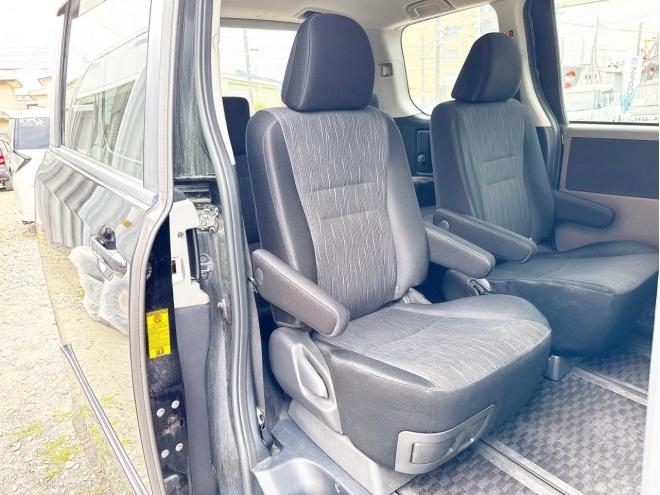 ノア2.0Si 4WD　ローンが不安な方＜優遇ローン＞1年保証　寒冷地仕様　両側Pスラ　純正ナビ