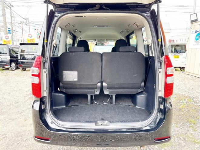 ノア2.0Si 4WD　ローンが不安な方＜優遇ローン＞1年保証　寒冷地仕様　両側Pスラ　純正ナビ