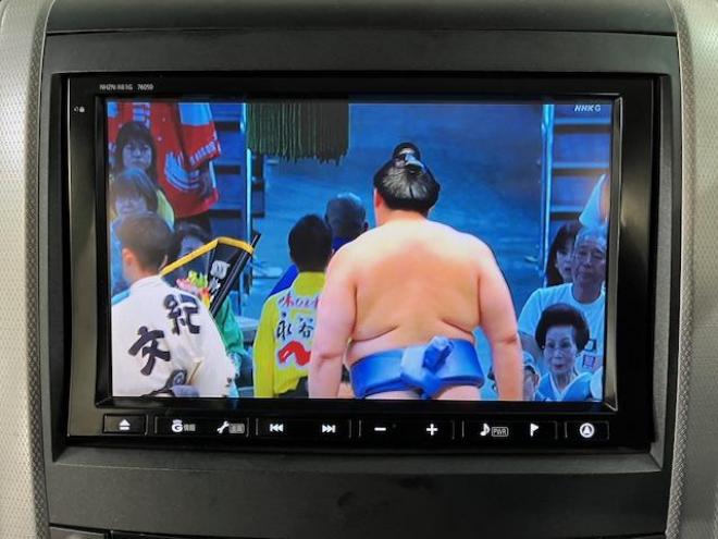 アルファード２４０Ｓ　後期型　本州仕入　禁煙車　ＷＡＫＯＳバリアスコーティング済　純正１８インチＡＷ　社外１６ＡＷ＋スタッドレスタイヤ付　両側パワースライドドア　純正ＨＤＤナビ（フルセグ地デジ　ＤＶＤ再生　Ｂｌｕｅｔｏｏｔｈ）＋バックカメラ　コーナーセンサー　横滑り防止装置　ｎａｎｏｅ空気清浄　ＨＩＤ　ＥＴＣ 　タイミングチェーン 4WD 2400 5Dr