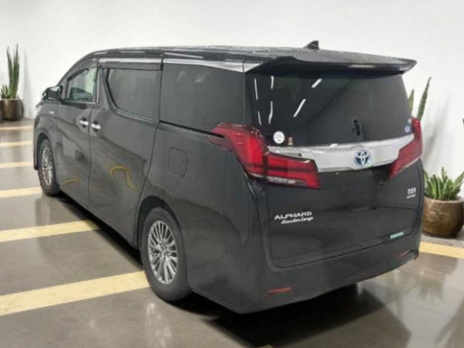 アルファードハイブリッドエグゼクティブラウンジ 本州車 寒冷地仕様 ナビTVバックモニター パノラミックビューモニター フリップダウンモニター 両側パワースライドドア パワーリアゲート レザーシート 車検新規2年 24ヶ月点検整備 保証付！ 4WD 2500 5Dr