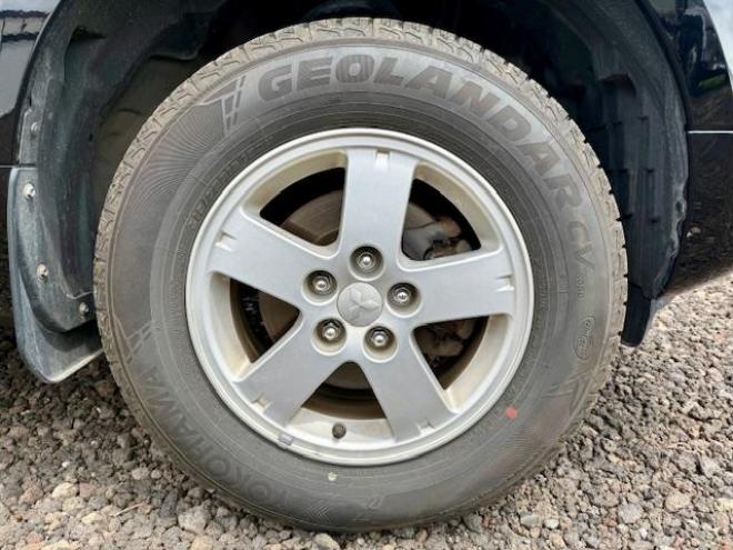 デリカ2.4Gパワーパッケージ 4WD 4WD 2400 5Dr