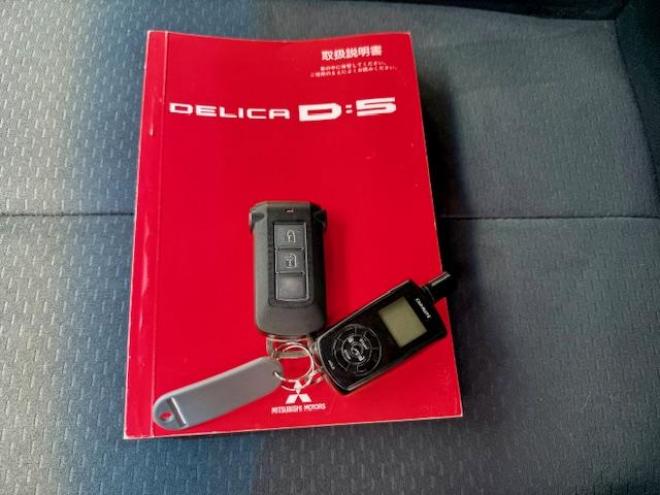 デリカ2.4Gパワーパッケージ 4WD 4WD 2400 5Dr