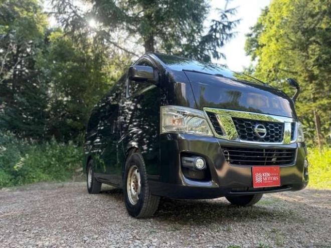 キャラバンNV350 2.5 プレミアムGX ロングボディ ディーゼルターボ 4WD　ETC/ミラーモニター/後席モニタ/社外ナビ 2500