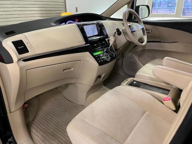 エスティマアエラス　後期型　寒冷地仕様　禁煙車　ＷＡＫＯＳバリアスコーティング済　社外１７インチＡＷ　純正１７ＡＷ＋スタッドレスタイヤ付　両側パワースライドドア　純正ナビ（フルセグ地デジ　ＤＶＤ再生　Ｂｌｕｅｔｏｏｔｈ）＋バックカメラ　純正エンジンスターター　ＰＵＳＨスタート　スマートキー　クルーズコントロール　リアヒーター　タイミングチェーン車　ＨＩＤ ヘッドライト　フロントガラス熱線 4WD 2400 5Dr