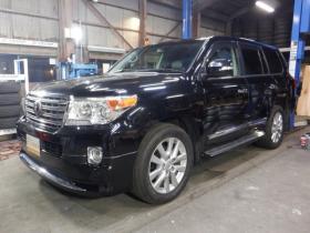ランドクルーザー　200 4.6 ZX 4WD　本州仕入・ナビ・TV・B/T・サンルーフ・革 4600